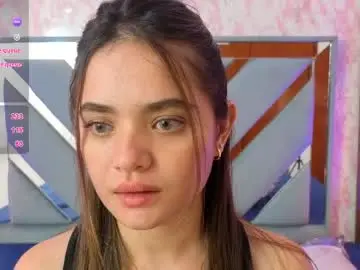 Free Porn Cam with littleesara18 - Chaturbate