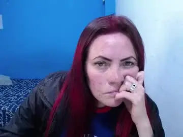 Sex Chat with carolinhe_ - Chaturbate