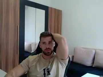 Live Sex Cam with darius_94 - Chaturbate