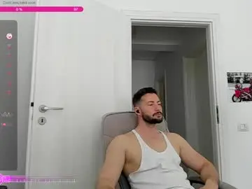 Live Porn with hard_chriss - Chaturbate