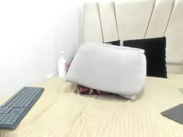 Live Sex Cam with kitty_hot_sex_ - Chaturbate