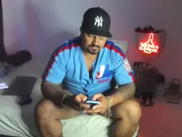 Live Sex with pikoro_gomez - Chaturbate