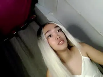 Live Sex Cam with hot_moma69 - Chaturbate