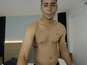 Adult Webcam with mauro_boy - Chaturbate