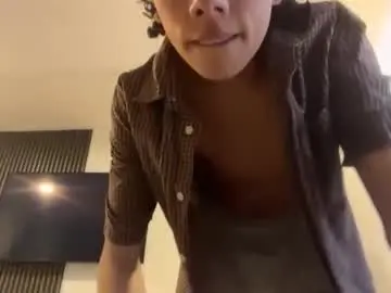 Free Porn Cam with tom_curioustraight - Chaturbate