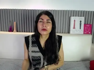 Best live sex cam show with melodiroux_ - Chaturbate