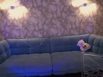 Live Porn with reddoll_ - Chaturbate