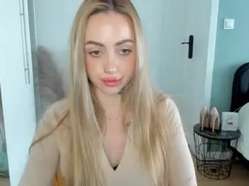 Live Sex Cam with sexy_coralie - Chaturbate