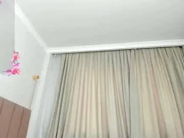 Sex Chat with zirael_swan - Chaturbate