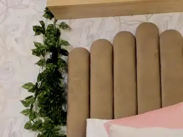 Sex Cam with zafiro22_ - Chaturbate