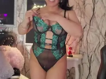 Nude Webcam with adelinemoretti - Chaturbate