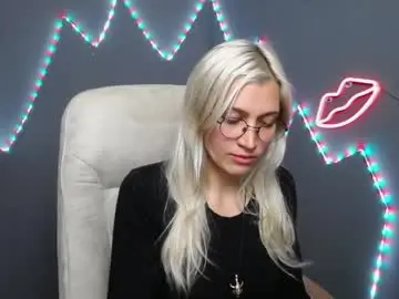 Best live sex cam show with rubydaviss - Chaturbate