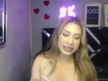 Nude Webcam with evy_lux_v - Chaturbate