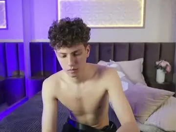Free Porn Cam with stefanbev - Chaturbate