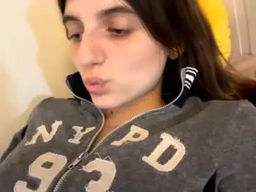 Live Porn with beulahweikert - Chaturbate