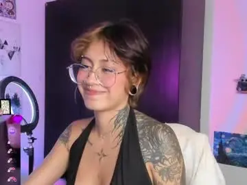 Adult Webcams with succubus_girl_ - Chaturbate