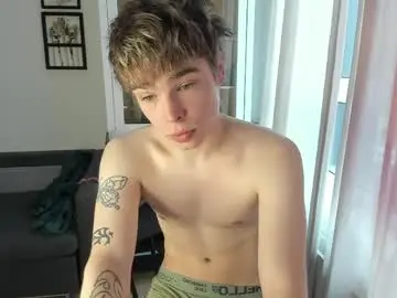 Live Sex Cam with yen2025 - Chaturbate