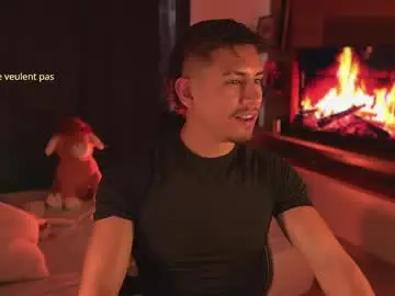 Free Live Porn with aaronfox_ - Chaturbate