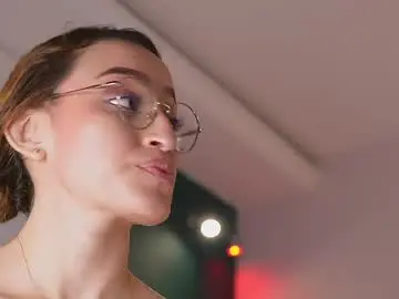 Live Sex with caroline_adams_ - Chaturbate