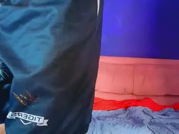 Live Sex Cam with makell_bundchen - Chaturbate