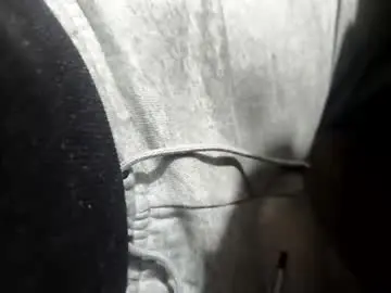 Live Porn with tomasturbador121 - Chaturbate