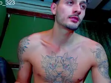 Live Sex with alejo_323__ - Chaturbate