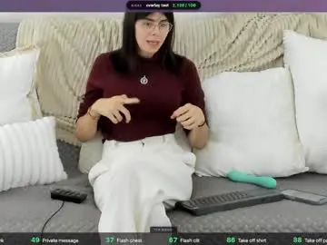 Nude Webcam with itschloelaurent - Chaturbate