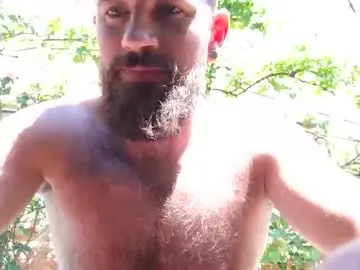 Free Porn Cam with crissstud - Chaturbate