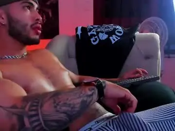 Live Sex Cam with vincentblack_ - Chaturbate