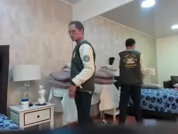 Adult Webcam with damian_garciaah - Chaturbate