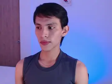 Free Porn Cam with andrew_courtz - Chaturbate