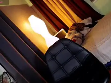 Free Porn Cam with creamycum_celinexxx - Chaturbate