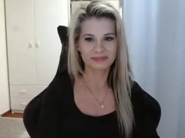 Live Sex with kristineamore - Chaturbate