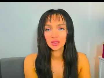 Live Sex Cam with oliviawomen - Chaturbate