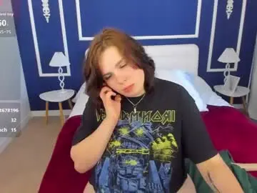 Live Sex Cam with giovannahot4u - Chaturbate