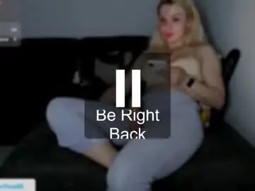 Nude Webcam with cris_tinne - Chaturbate