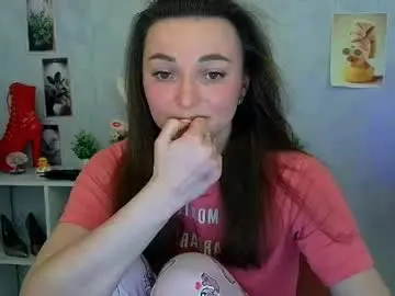 Nude Webcam with kiss_shy - Chaturbate