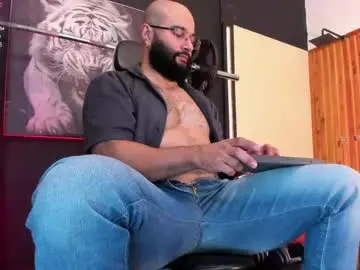 Live Sex Cam with luke__09 - Chaturbate