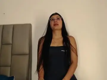 Sex Cam with cloehonney - Chaturbate