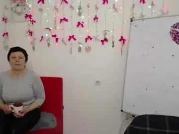 Best live sex cam show with emilyl0vee - Chaturbate