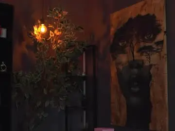 Sex Chat with evelyn_evyy - Chaturbate