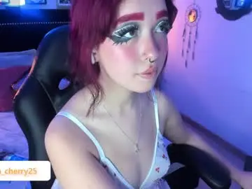 Live Sex Cam with leah_cherry - Chaturbate