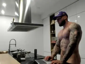 Free Porn Cam with mealphamale - Chaturbate