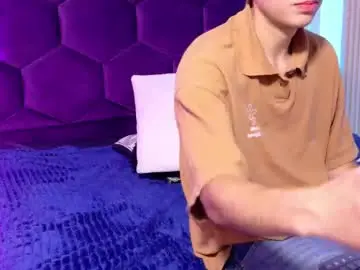 Free Porn Cam with andyjustgame_ - Chaturbate