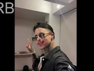 Live Sex with 777_stefantransmen - Chaturbate