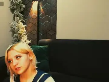 Nude Webcam with imnysha - Chaturbate