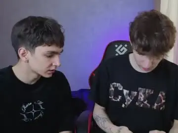 Live Porn with drinklinov - Chaturbate