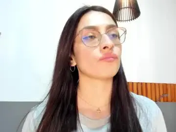 Adult Video Chat with andracyruss - Chaturbate