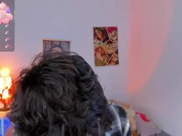 Live Sex Cam with elliotvolkov - Chaturbate