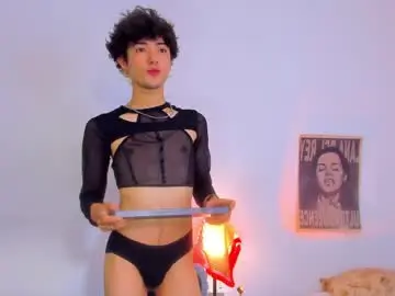 Best Webcam with elliotvolkov - Chaturbate